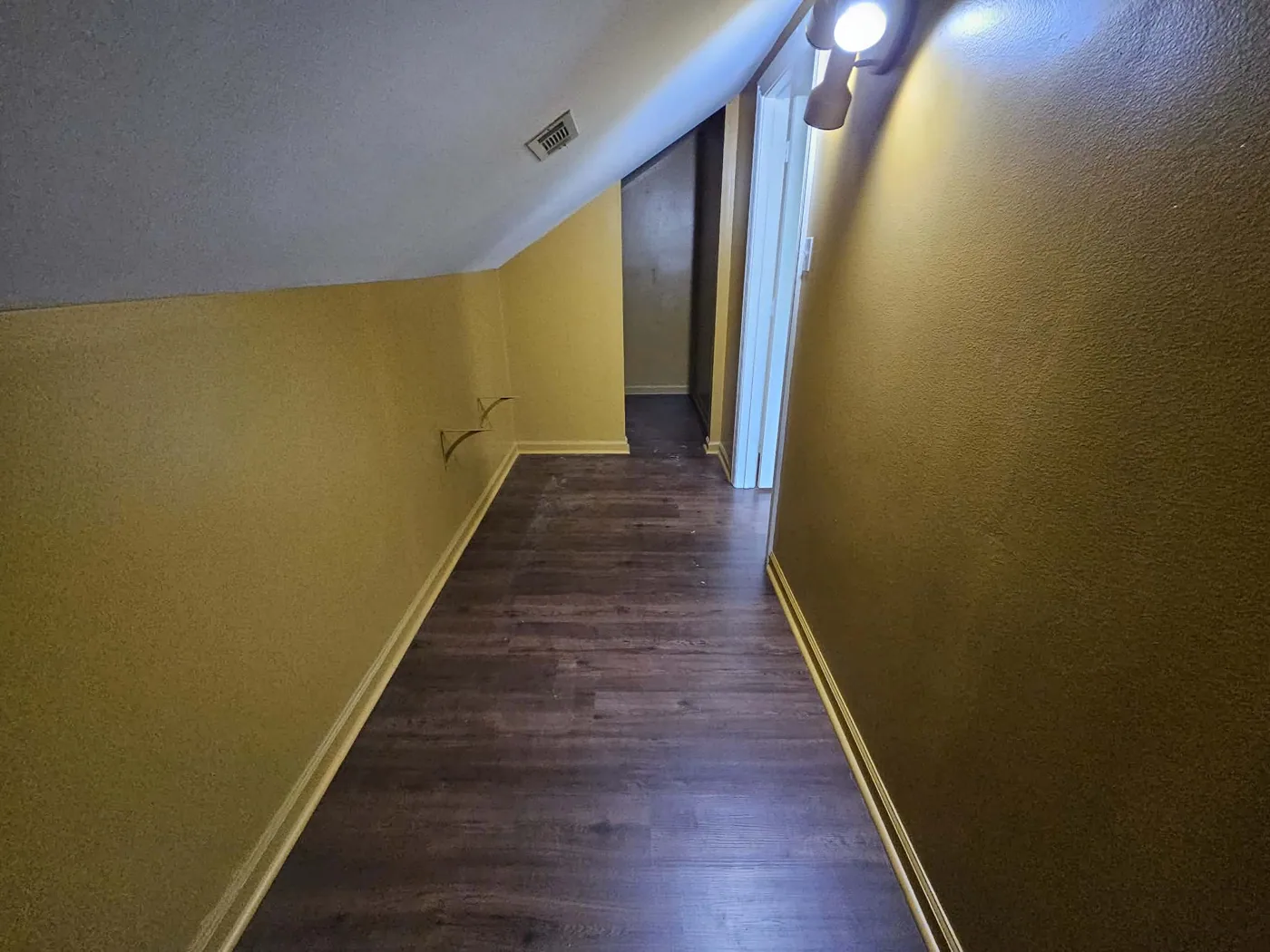 TNT Services flooring and remodeling project in Conway, AR